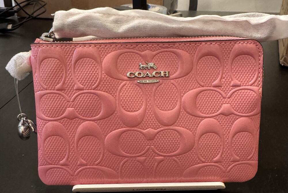 NWT Coach Small Corner Zip Wristlet Pink Signature Patent Leather